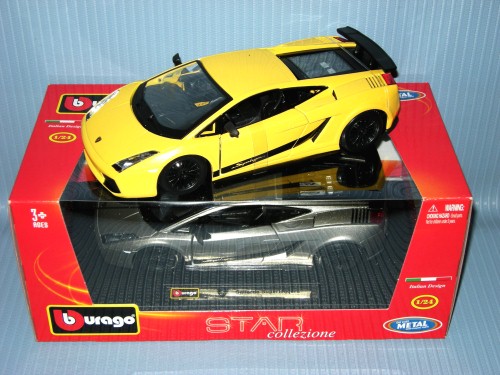 Burago<br>1:24 STAR - LAMBORGHINI GALLARDO SUPERLEGGE
