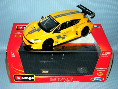 Burago<br>1:24 STAR - RENAULT MEGANE