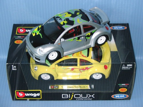 Burago<br>1:24 BIJOUX - VOLKSWAGEN NEW BEETLE