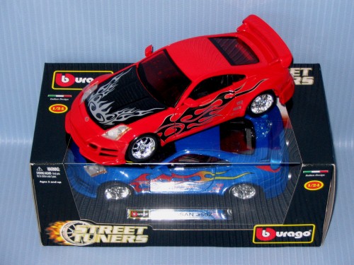 Burago<br>1:24 STREET TUNER - NISSAN 350Z