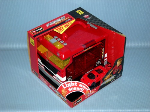 Burago<br>1:43 FERRARI RACING SOUNDS CUBE PLAYSET