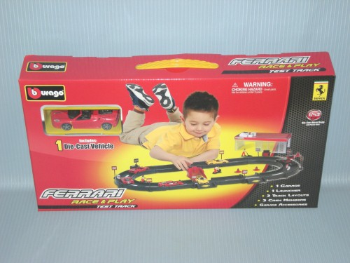 Burago<br>1:43 FERRARIM R&P TEST TRACK
