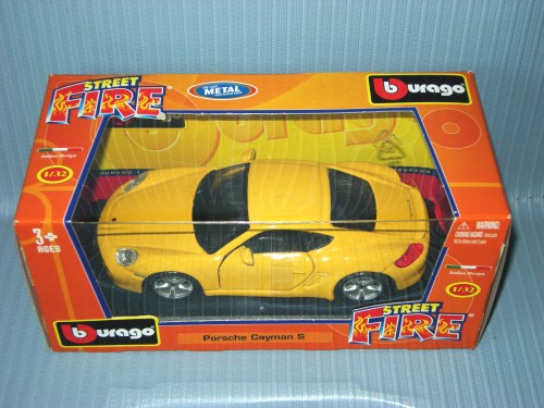 Burago<br>1:32 SFC PORSCHE CAYMANS