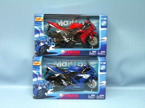   1:12 YAMAHA MOTORBIKE 2A