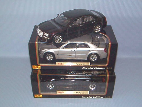 Maisto<br>1:18 2005 CHYSLER 300C HEMI 3A