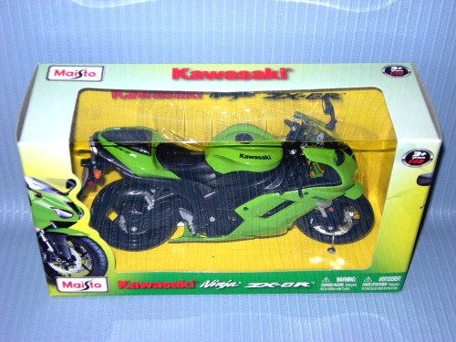 Maisto<br>1:12 KAWASAKI NINJA ZX-6R