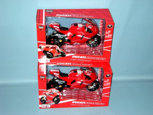   1:10 GP 2009 DUCATI TEAM