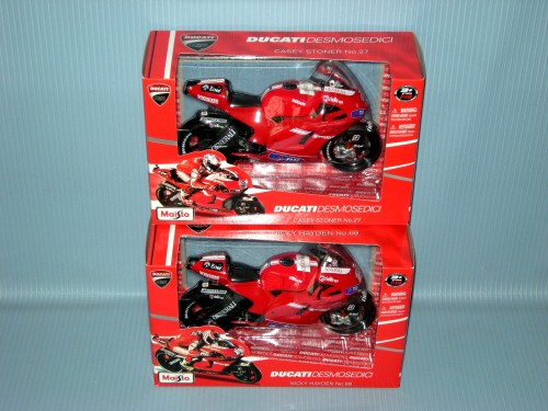   1:10 GP 2010 DUCATI TEAM