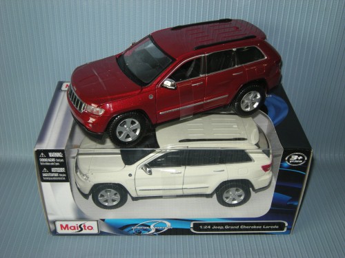 Maisto<br>1:24 JEEP GRAND CHEROKEE LAREDO