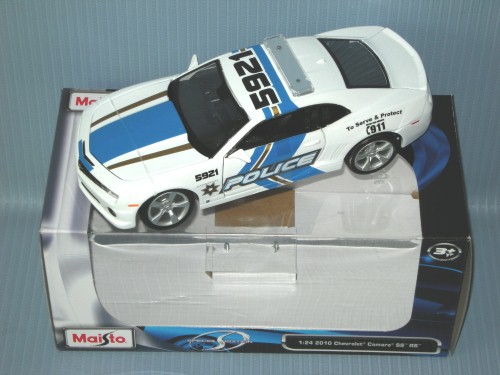 Maisto<br>1:24 2010 CHEVROLET RAMARO SS RS