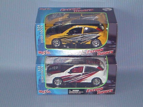 Maisto<br>1:24 ET FORD FOCUS