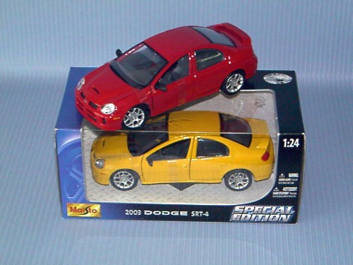 Maisto<br>1:24 2003 DODGE SRT-4  2A