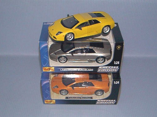 Maisto<br>1:24 LAMBORGHINI MURCIELAGO