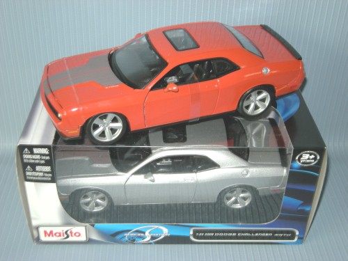 1:24 DODGE CHALLEMGER SRT8