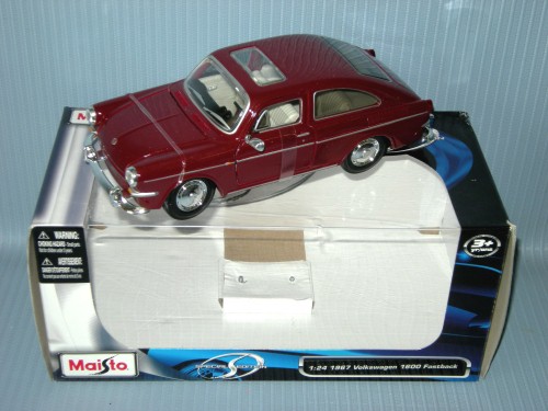 1:24 V.W 1600 FASTBACK
