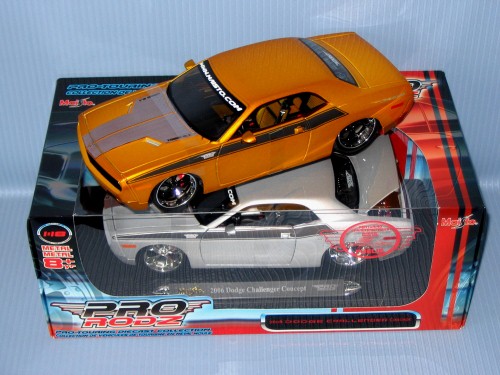 1:18 PRO-RODZ 2006 DOODGE CHALLENBGER C