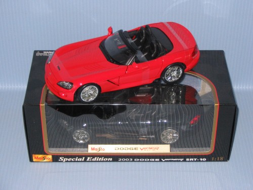 Maisto<br>1:18 '03 DODGE VIPER SRT10 3A