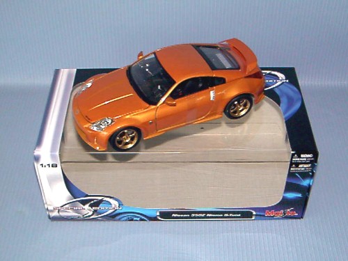 Maisto<br>1:18 NISSAN 350Z NISMO 2A