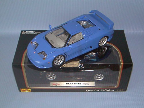   1:18 DAUER EB110 2A