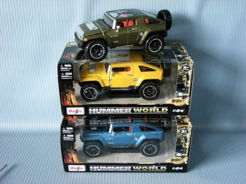 Maisto<br>1:24 AS 2008 HUMMER Hx