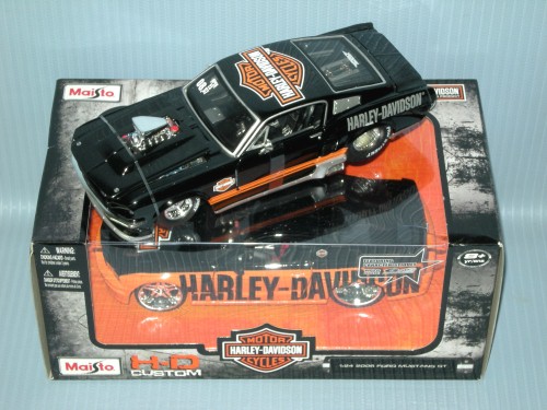 Maisto<br>1:24 H.D FORD MUSTANG