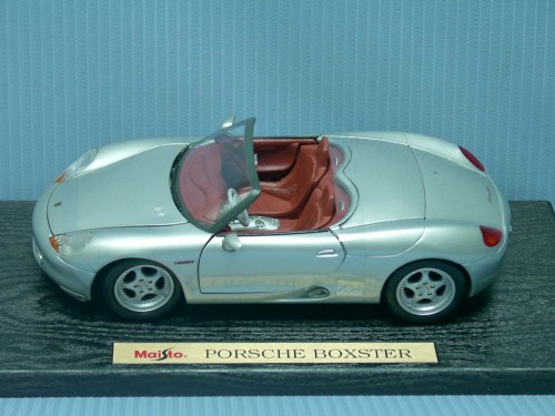 Maisto<br>1:18 PORSCHE BOXSTER