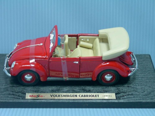 Maisto<br>1:18 VOLKSWAGEN CA '51