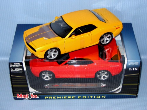Maisto<br>1:18 P.E 2006 DODGE CHALLENGER COBCE