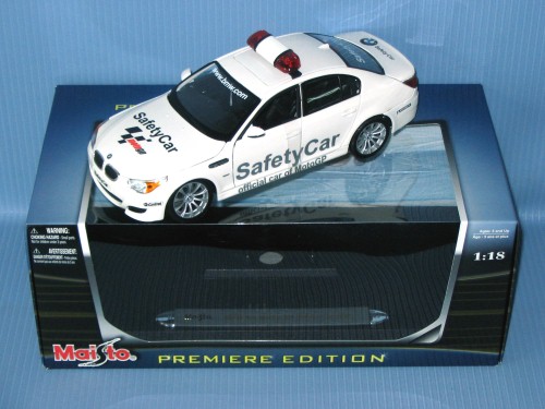 Maisto<br>1:18 P.E BMW M5 MOTOGP SAFETY CAR