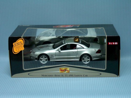 Maisto<br>1:18 MERCEDES SL55 SAFETY CAR