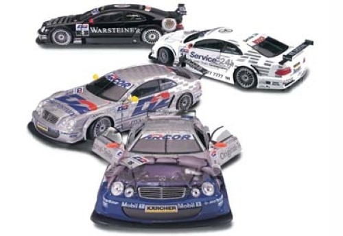 Maisto<br>1:18 MERCEDES CLK-DTM 2001 3A