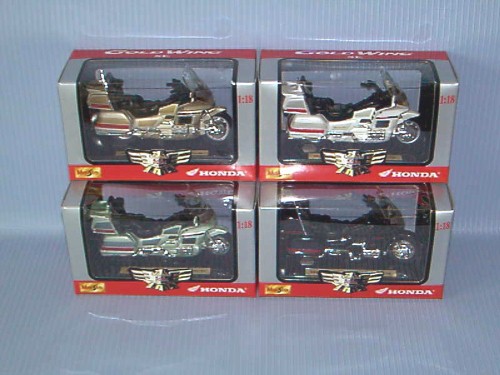 1:18 HONDA GOLD WING 4A