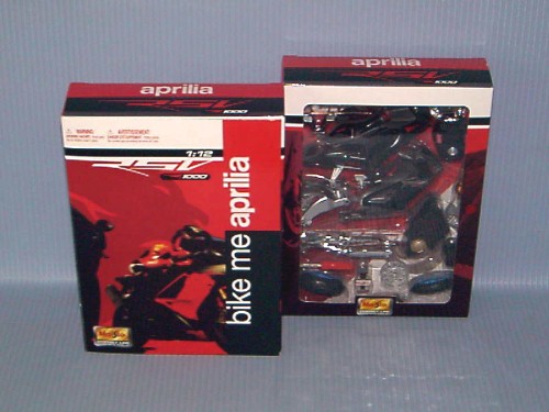 Maisto<br>1:18 M.K - 2006 RSV 1000R