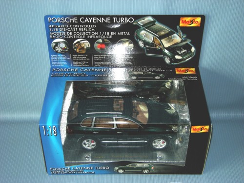 Maisto<br>1:18 R/C PORSCHE CAYENNE TURBO