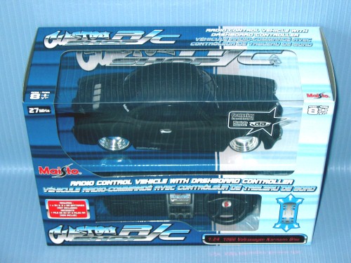 Maisto<br>1:24 R/C VOLKSWAGEN KARMANN GHIA