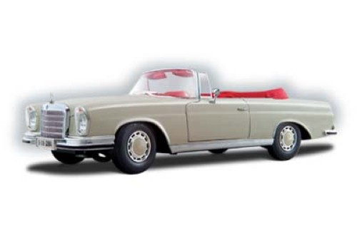 Maisto<br>1:18 MERCEDES 280SE '66
