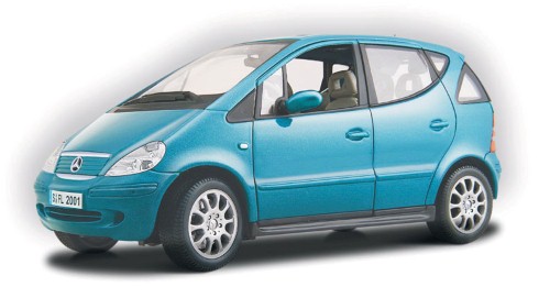 Maisto<br>1:18 MERCEDES BENZ A140
