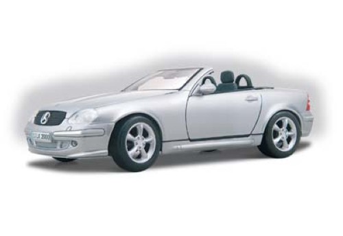 Maisto<br>1:18 MERCEDE SLK 230 C