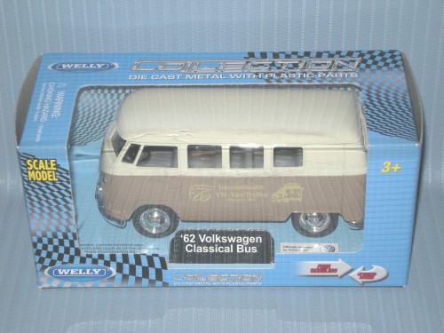   1:38 VW 62 CLASSICAL BUS ( 60 VW VAN)